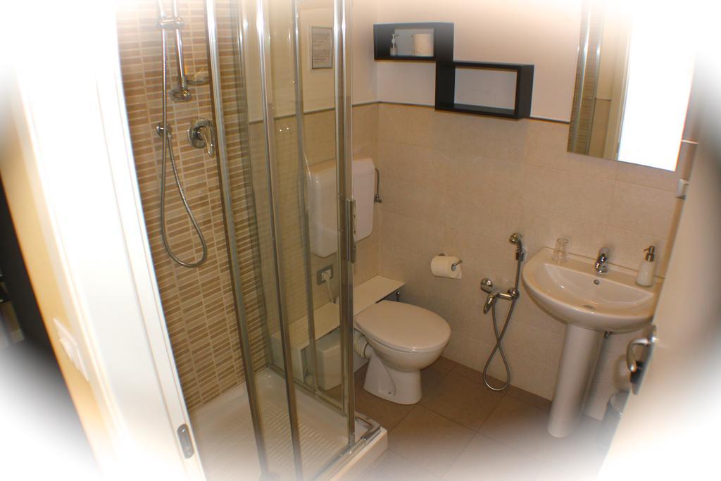 Domus Corso Umberto 18 B&B Pescara Cameră foto