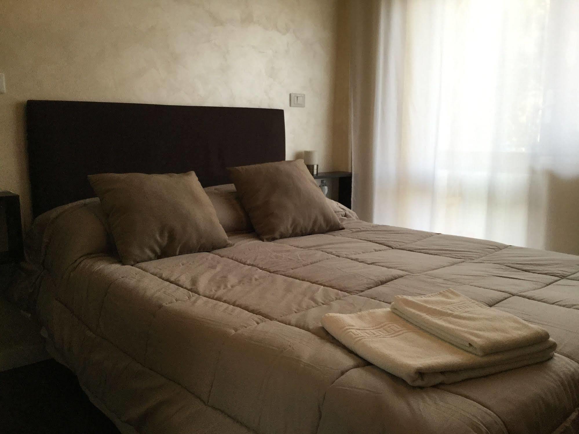 Domus Corso Umberto 18 B&B Pescara Exterior foto