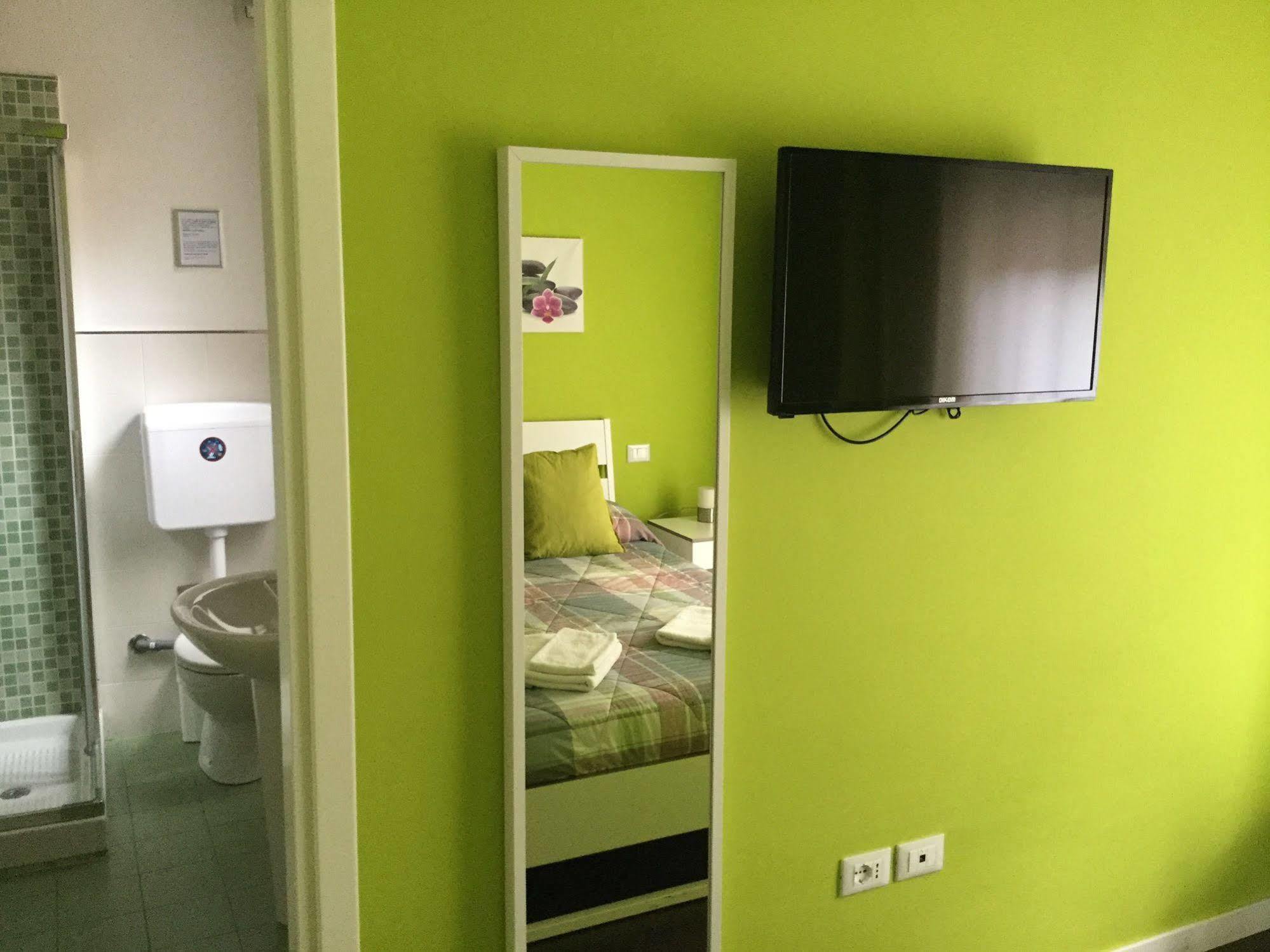 Domus Corso Umberto 18 B&B Pescara Exterior foto